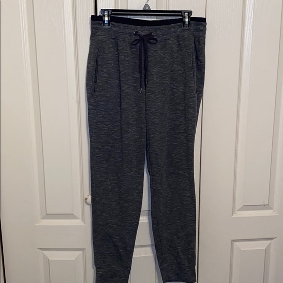 womens dark grey sweatpants